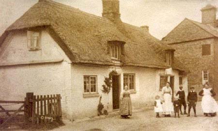 1912 Cottage Next to Royal Oak